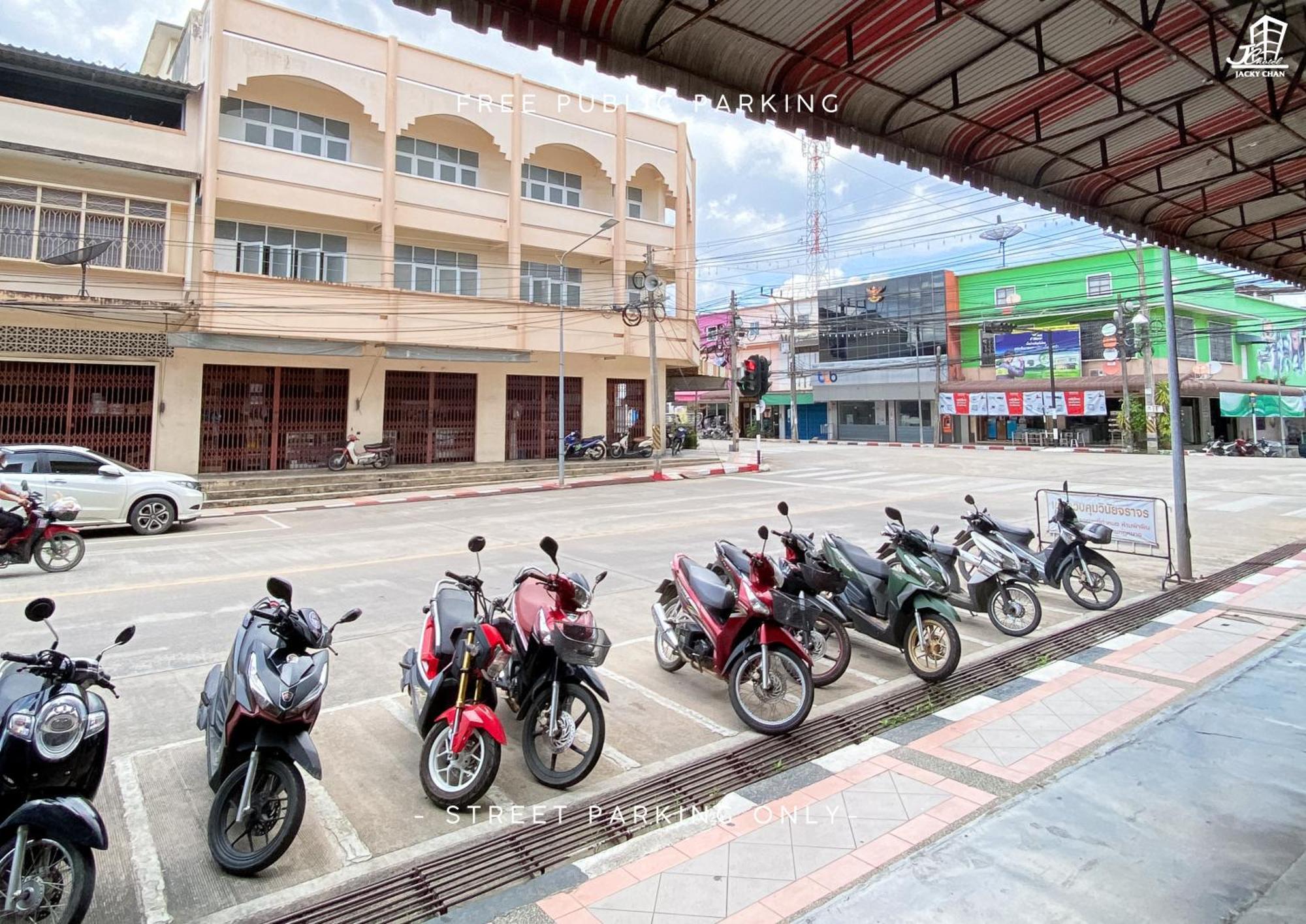 Jacky Chan Hotel Betong Exterior foto