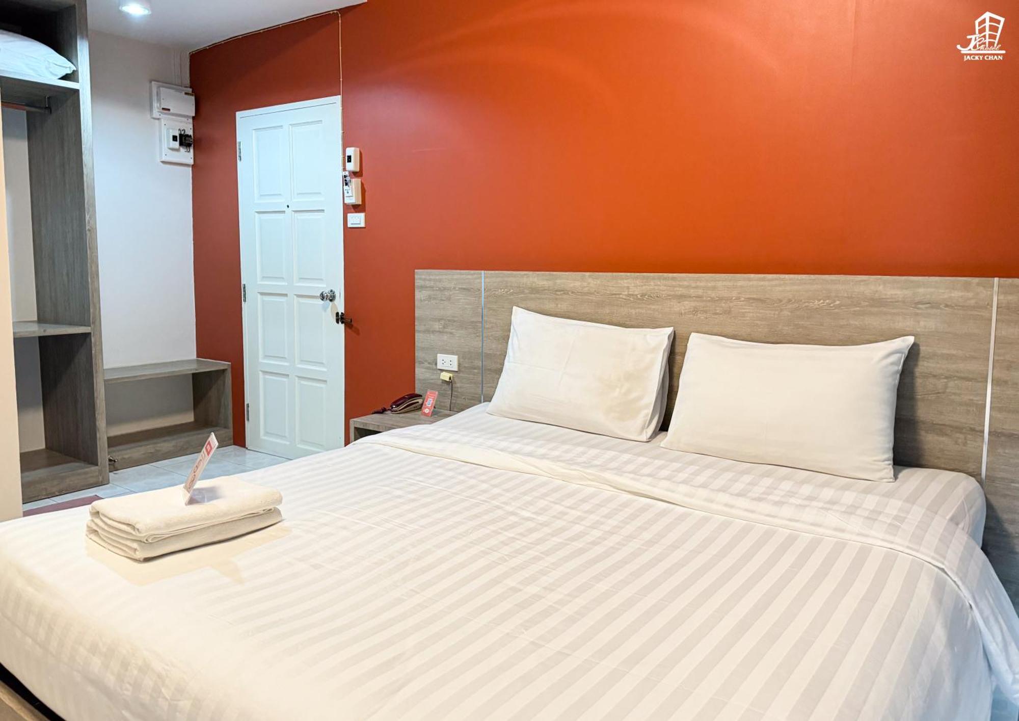 Jacky Chan Hotel Betong Exterior foto