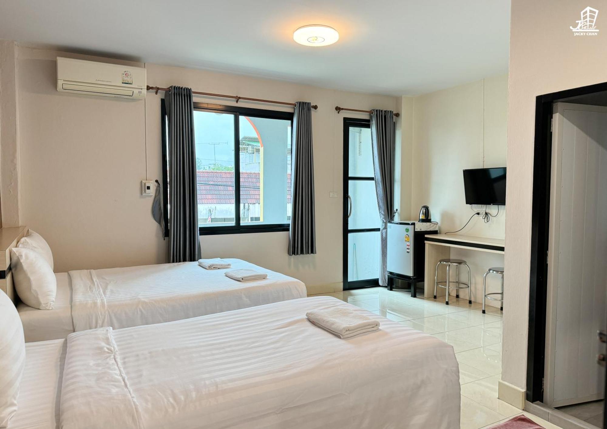 Jacky Chan Hotel Betong Exterior foto